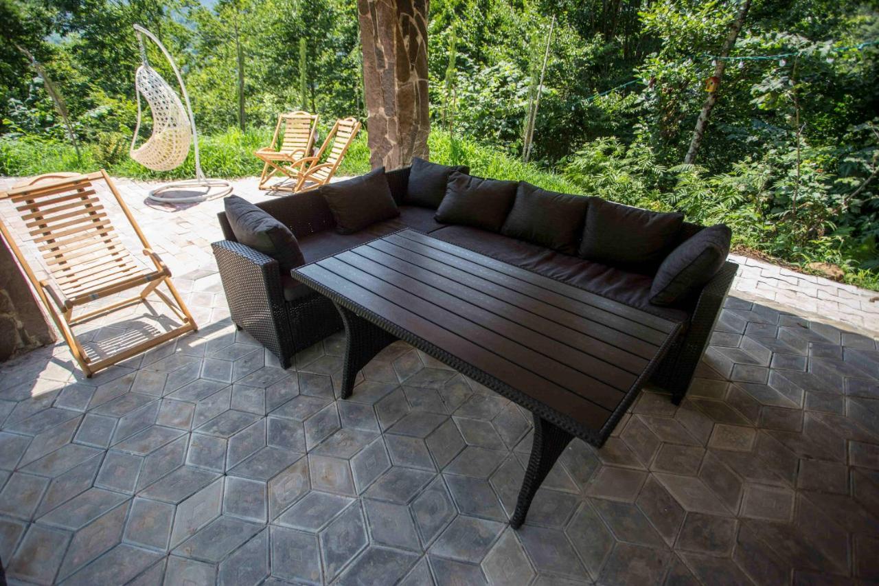 Woodpecker Ვუდფექერი Villa Batumi Exterior photo