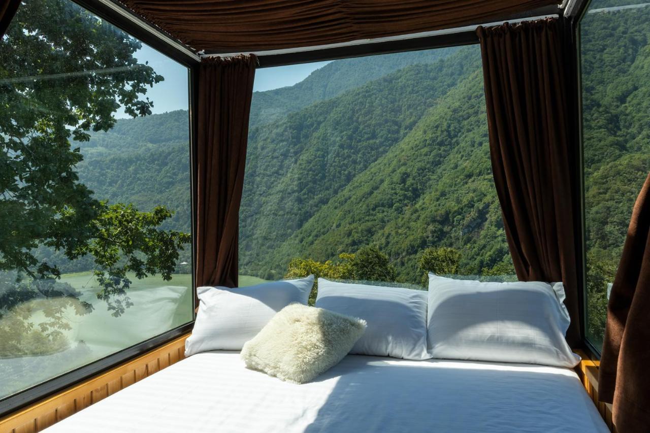 Woodpecker Ვუდფექერი Villa Batumi Exterior photo