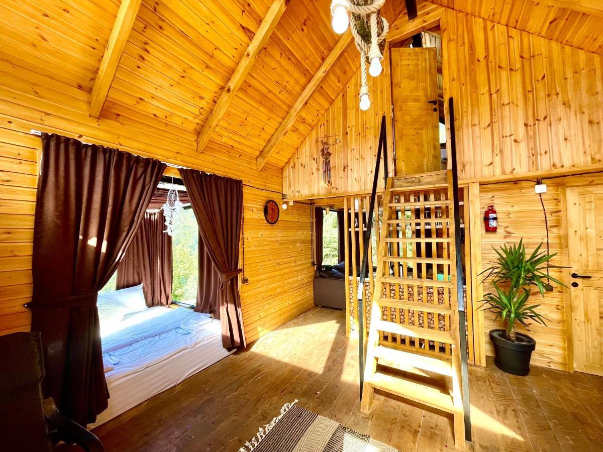 Woodpecker Ვუდფექერი Villa Batumi Exterior photo