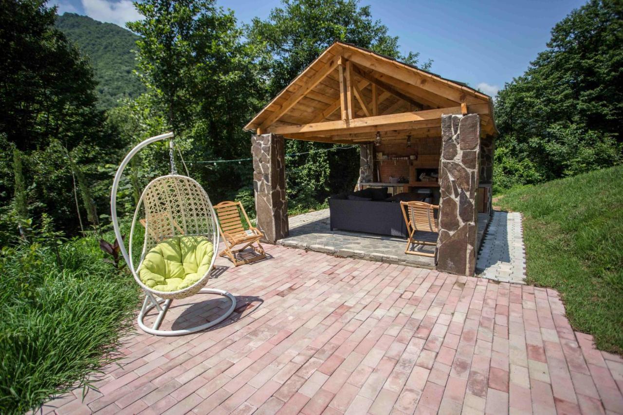Woodpecker Ვუდფექერი Villa Batumi Exterior photo